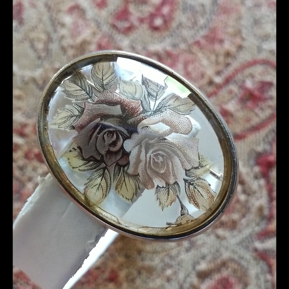 Etched Roses Brooch - Picture 7 of 16